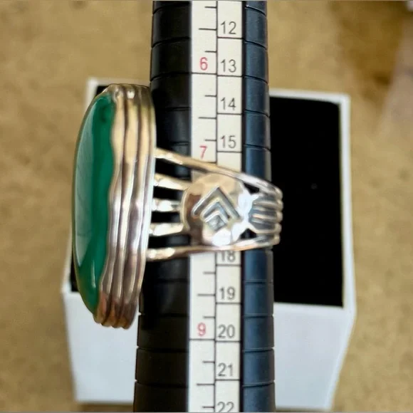 Silpada Vintage Sterling Silver Tumbled Turquoise Ring 16.3 Grams Size - 8 - Picture 3 of 6